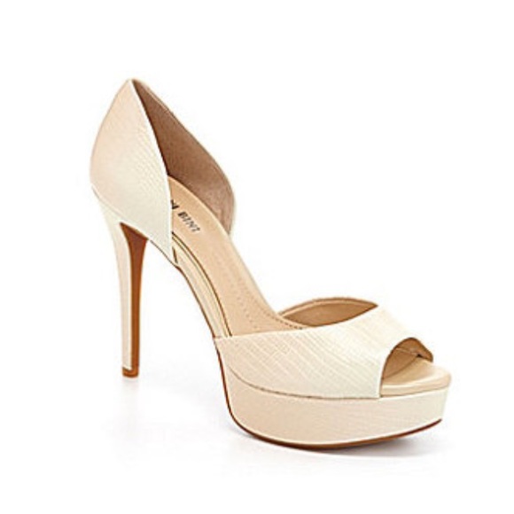 Gianni Bini Shoes - Gianni Bini platform pumps