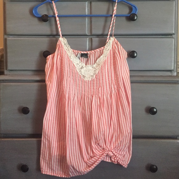 Cotton Top Crochet Detail