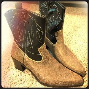 Sam and Libby Western Pointed Toe Bootie