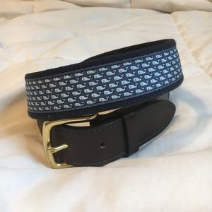 vineyard vines belt size 30