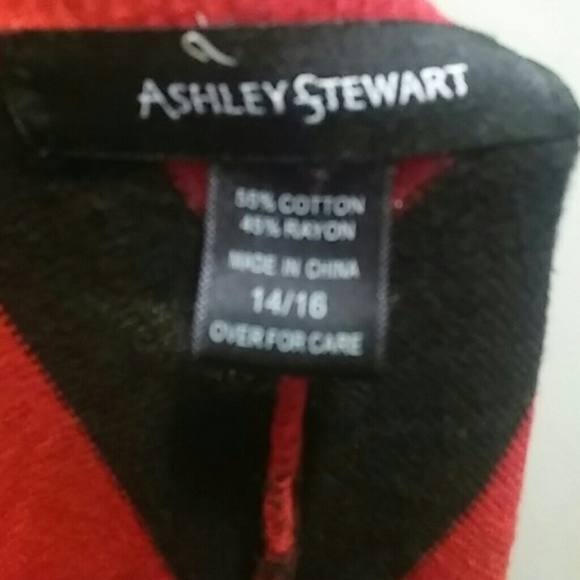 V Neck striped sweater - Picture 3 of 3