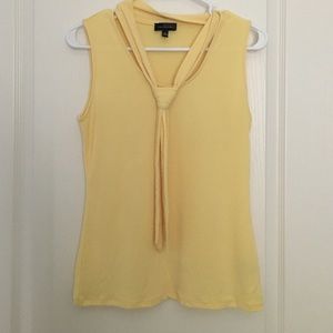 New w/o tags yellow stretchy top The Limited XS