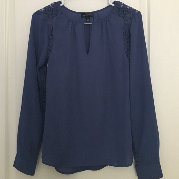 New w/o tags lace detail blue top XS The Limited