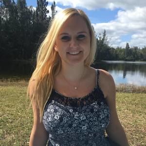 Meet your Posher, Carly