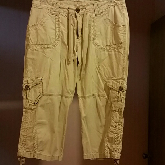 Cargo Capri - Picture 1 of 2