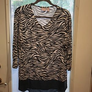 Chico's pico style blouse. Very cute! Size 2