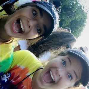 Meet your Posher, Emily