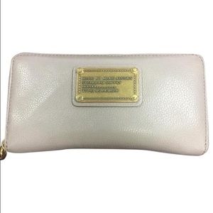 Marc by Marc Jacobs Classic Q Vertical Zippy