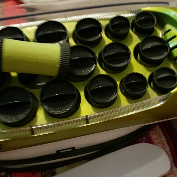 bedhead rollers - Picture 2 of 3