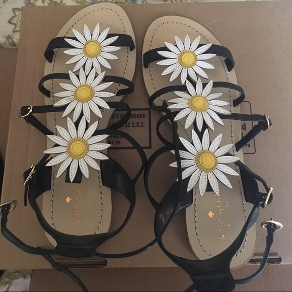 kate spade Shoes - Kate Spade Daisy sandal size 10