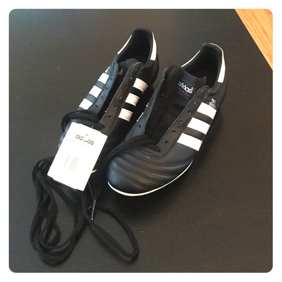 Adidas cops mundial soccer cleats