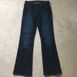 Mavi "Molly" Jean. Mid rise, boot cut, 30/32