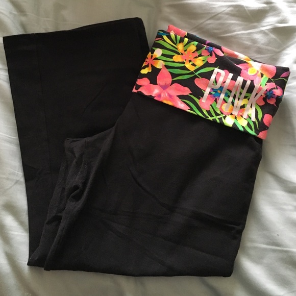 PINK cropped yoga pants