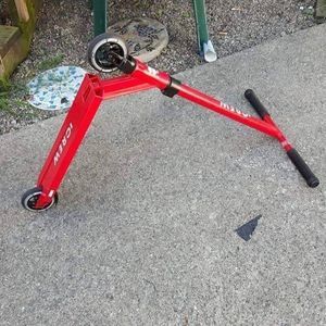 Meet your Posher, Logan