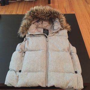 Gap puffy gray hooded vest