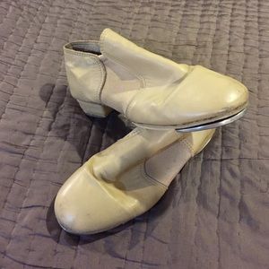 Revolution Tap Shoes, size 6.5 women's