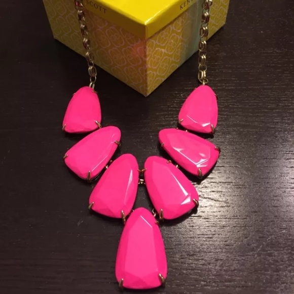 Kendra Scott Pink Harlow Necklace