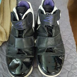 Kobe Bryant basketball shoes