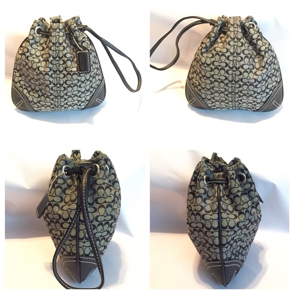 💗Authentic Signature Coach Drawstring Wristlet💗