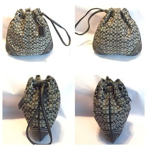 💗Authentic Signature Coach Drawstring Wristlet💗