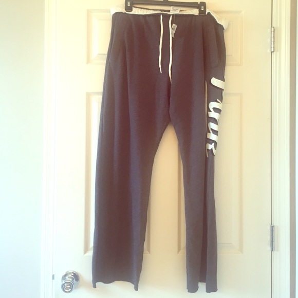 💥FLASH SALE💥 NWT VS PINK Boyfriend pants!