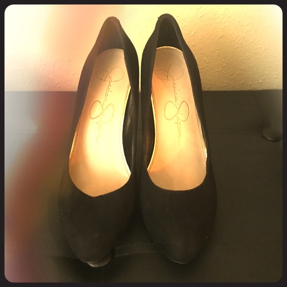 Jessica Simpson suede pumps