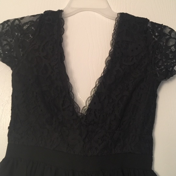 Black lace top dress - Picture 2 of 4