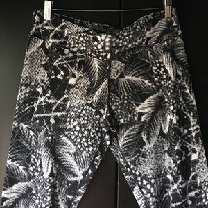 Calvin Klein Capri Legging