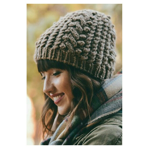 Boutique Accessories - Mocha Cable Knit Chunky Braided Beanie, 2 Colors