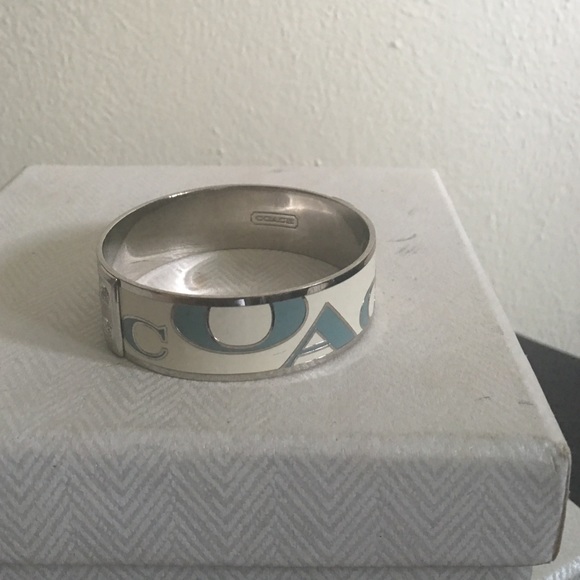 Coach bangle bracelet - Picture 2 of 4