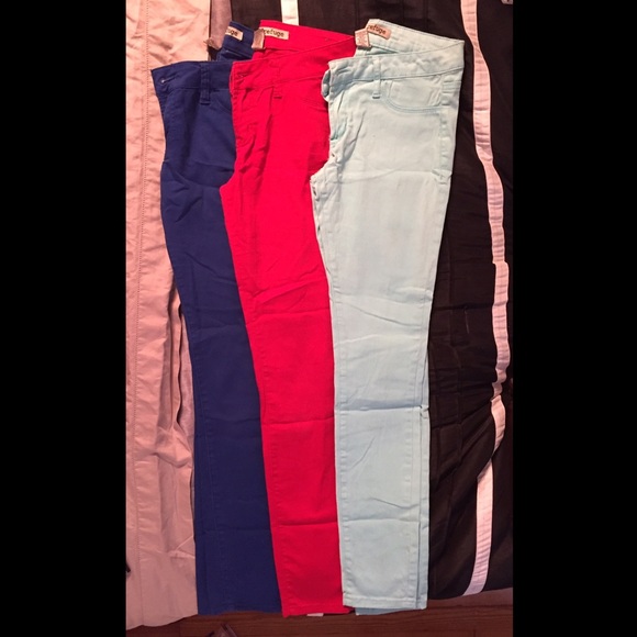 3 pairs of Refuge Jeans💥BARELY WORN!💥