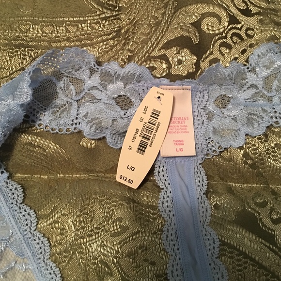 NWT Victoria Secret Thongs - Picture 2 of 2