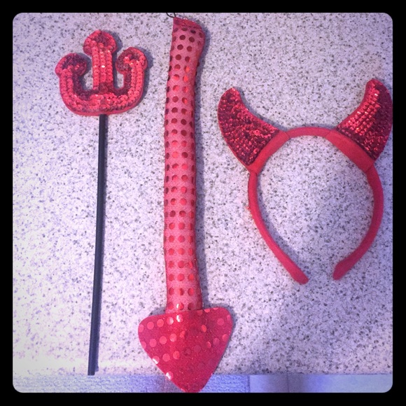 Costume accessories