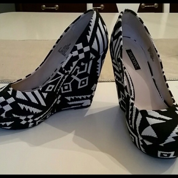 AZTEC wedges heel 4.5" platform 1"