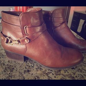 Unisa Brown Booties, Size 8.5