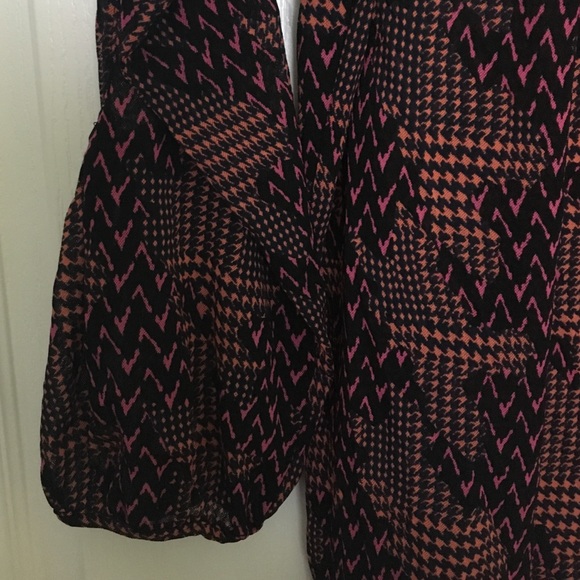 The Limited sheer mesh style top - XS worn once! - Picture 3 of 4