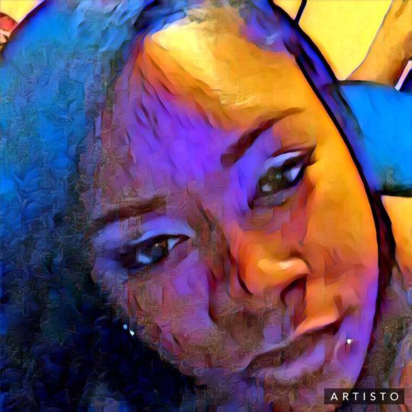 Meet your Posher, Latoya