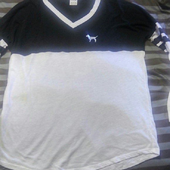 Sold local. Long sleeve v neck varsity top - Picture 1 of 3