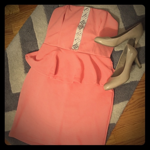 Coral strapless peplum cocktail dress NWT
