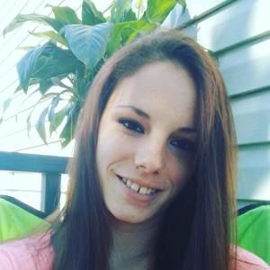 Meet your Posher, Jenessa