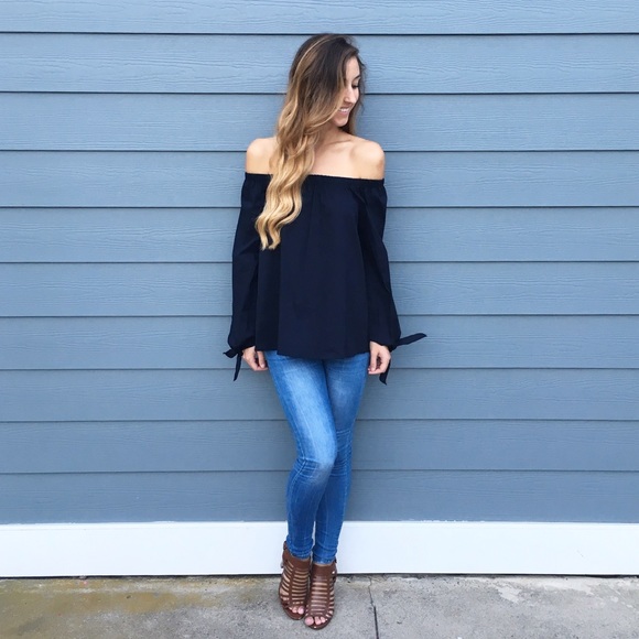 FLASH SALE • LAST | new | off the shoulder top - Picture 2 of 4