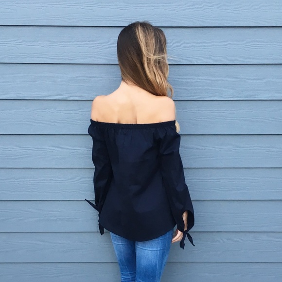 FLASH SALE • LAST | new | off the shoulder top - Picture 4 of 4