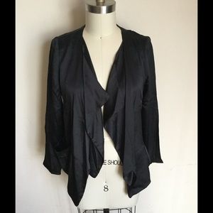 Line & Dot shiny 100% silk open front jacket.