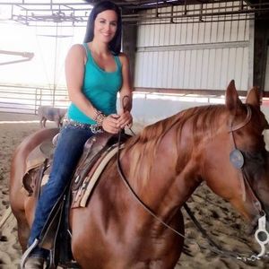 Meet your Posher, Suzanne