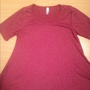 LuLaRoe heathered dark red Perfect T, size M