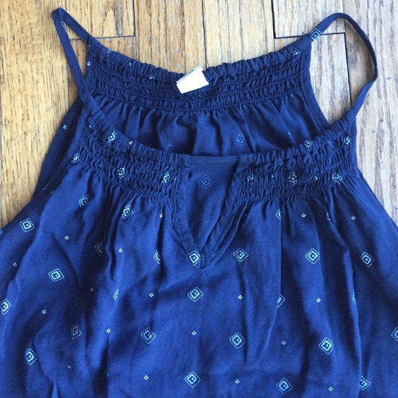 Tank top bundle - Picture 3 of 4