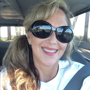 Meet your Posher, Brenda