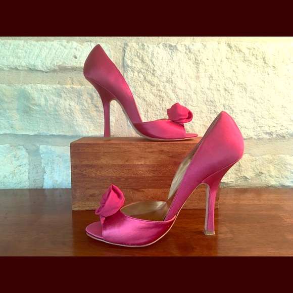 Badgley Mischka satin, rose color heels