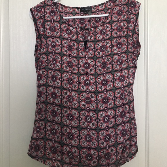 The Limited sleeveless printed top XS worn once!