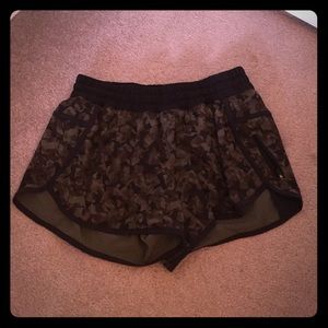 Lulu Lemon size 10 tracker 3 shorts
